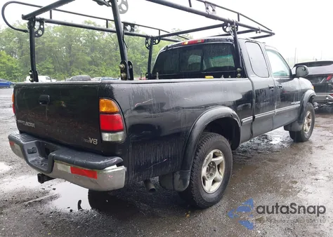 2002 Toyota Tundra Ltd V8 z USA, uszkodzony, nr VIN 5TBRT38112S247372